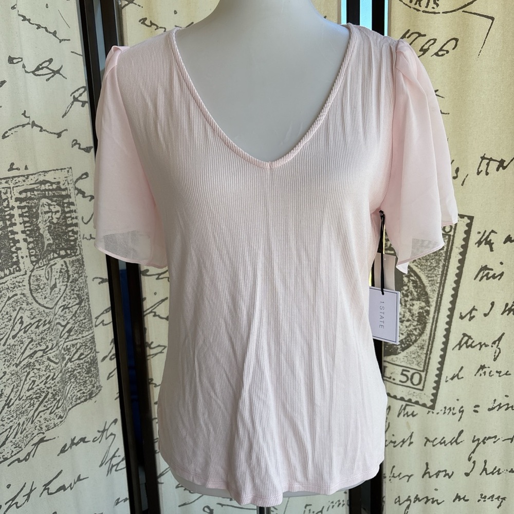 NWT  1. state fluttery sleeve ribbed top